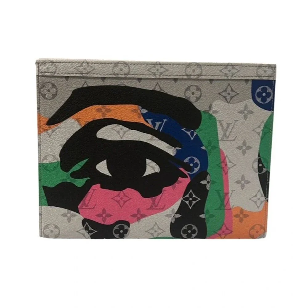 Louis Vuitton Pochette Voyage MM LV Portrait Monogram M82589 Clutch Bag Men LV